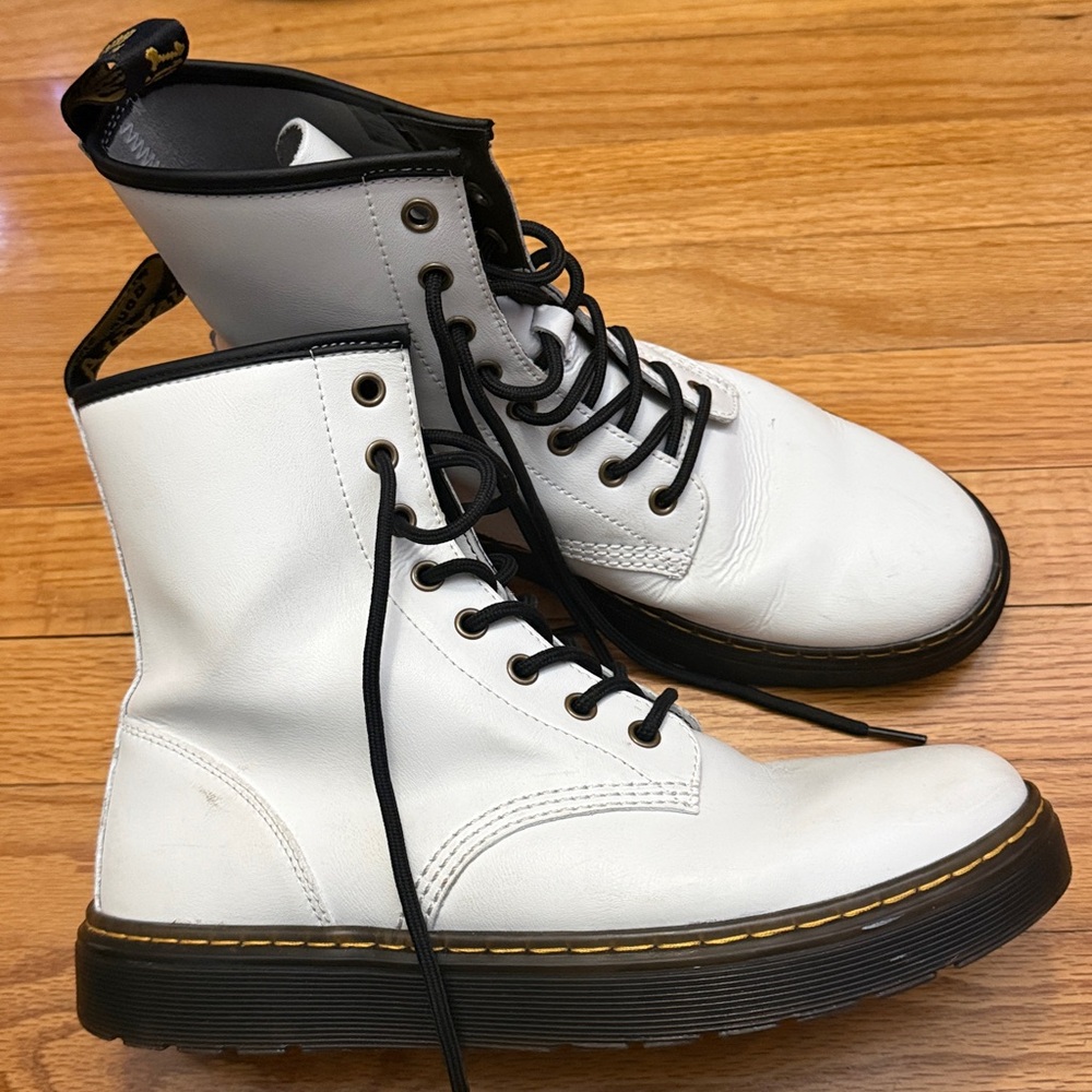 Dr. Martens Zavala‎ Combat Boot men’s 9 women’s 10